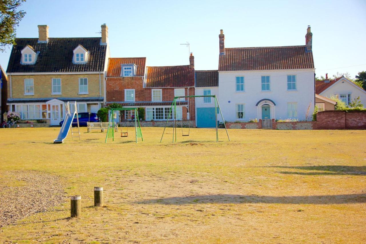 סאקסמונדהם Romantic Flint Cottage On The Suffolk Coast מראה חיצוני תמונה