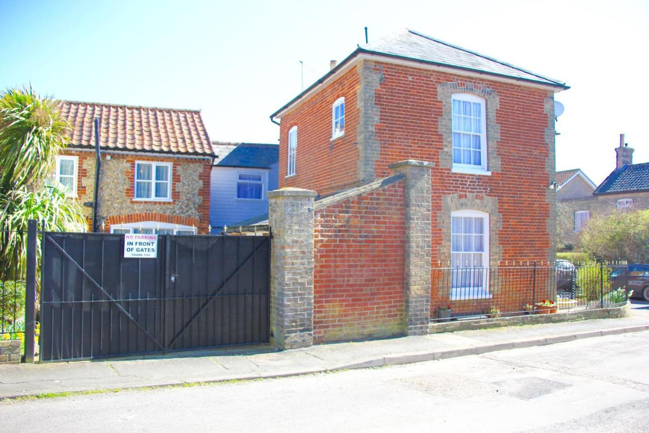 סאקסמונדהם Romantic Flint Cottage On The Suffolk Coast מראה חיצוני תמונה